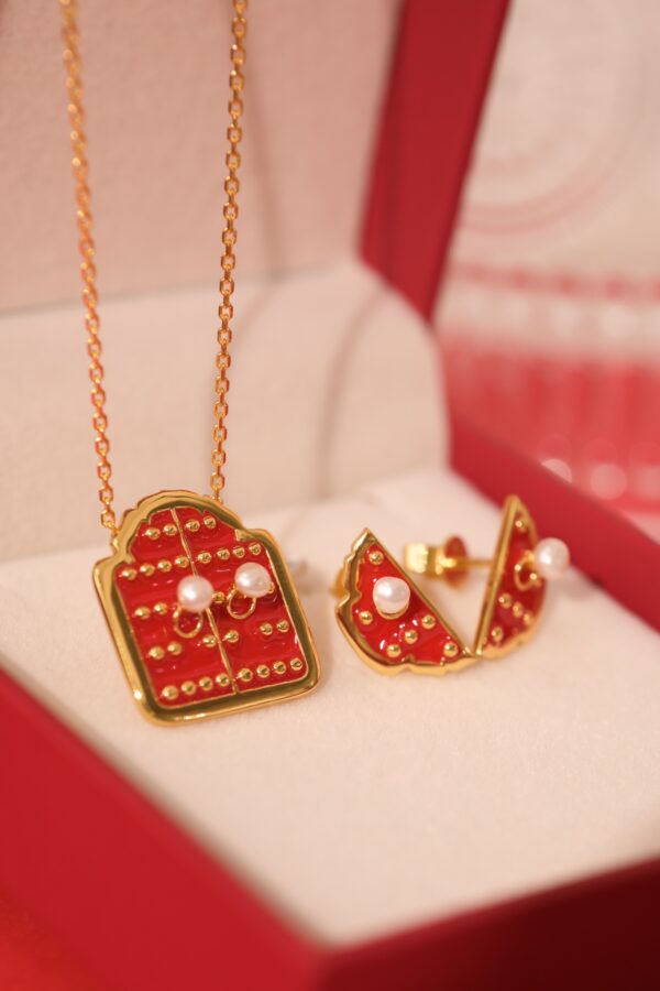 Forbidden City Earrings - Image 4