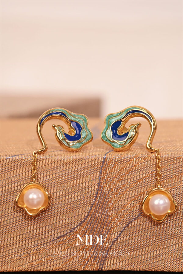 Phoenix Yufei Earrings - Image 3