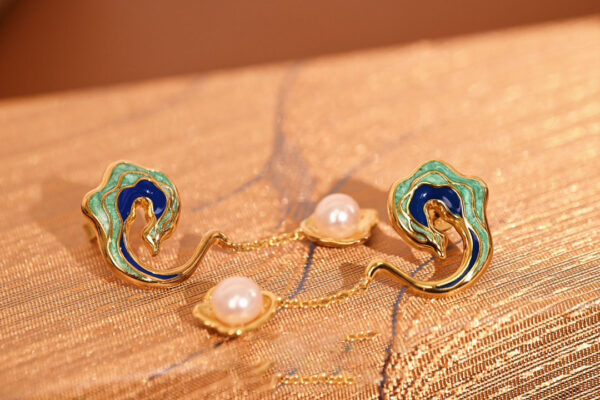 Phenix Flying Earrings - Image 3